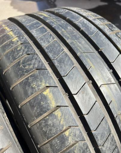 Pirelli P Zero PZ4 285/40 R19