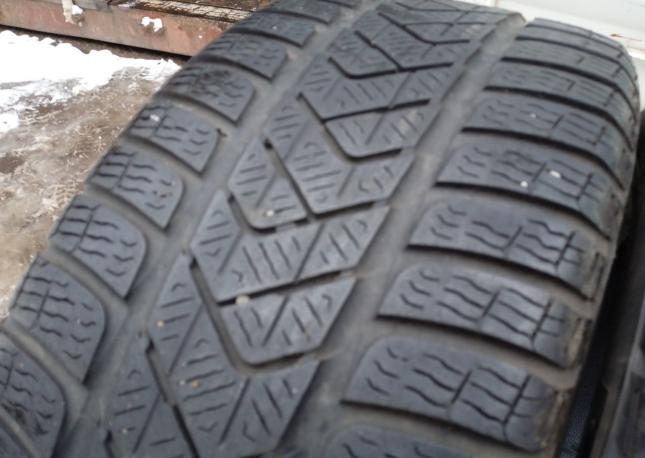 Pirelli Winter Sottozero 3 215/45 R16