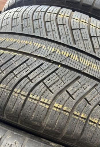 Michelin Pilot Alpin 5 SUV 295/40 R20