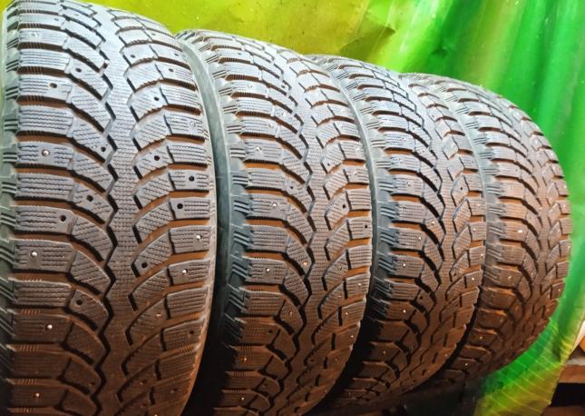 Bridgestone Blizzak Spike-01 225/60 R17