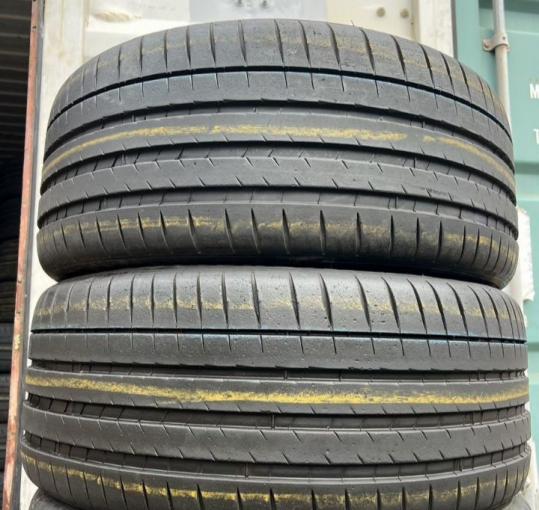 Michelin Pilot Sport 4 S 265/40 R21 и 295/35 R21