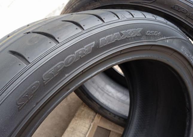Dunlop SP Sport Maxx 050+ 255/35 R18