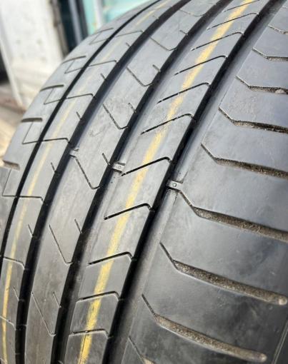 Pirelli P Zero PZ4 275/30 R21