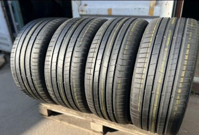Pirelli P Zero PZ4 275/35 R22 и 315/30 R22