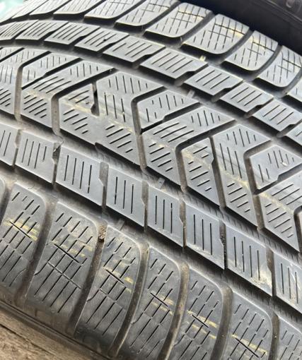 Pirelli Scorpion Winter 325/35 R22
