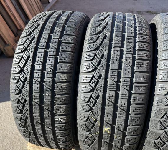 Pirelli Winter Sottozero 210 Serie II 225/45 R17