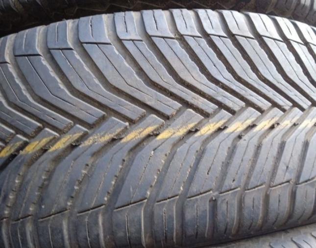 Michelin CrossClimate 2 215/55 R17