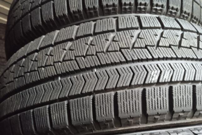 Bridgestone Blizzak VRX 205/60 R16