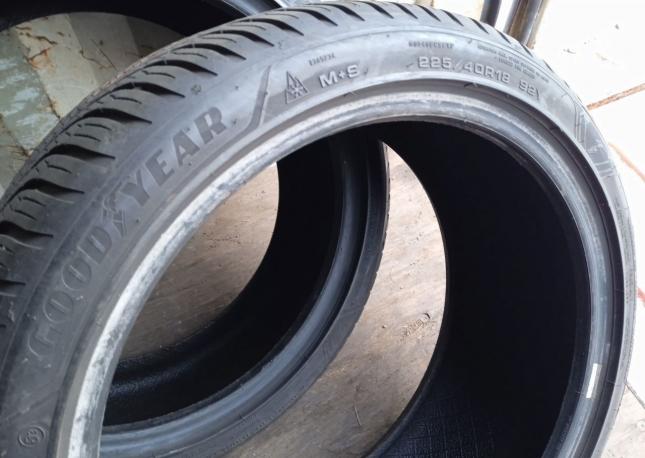 Goodyear Vector 4Seasons Gen-3 225/40 R18