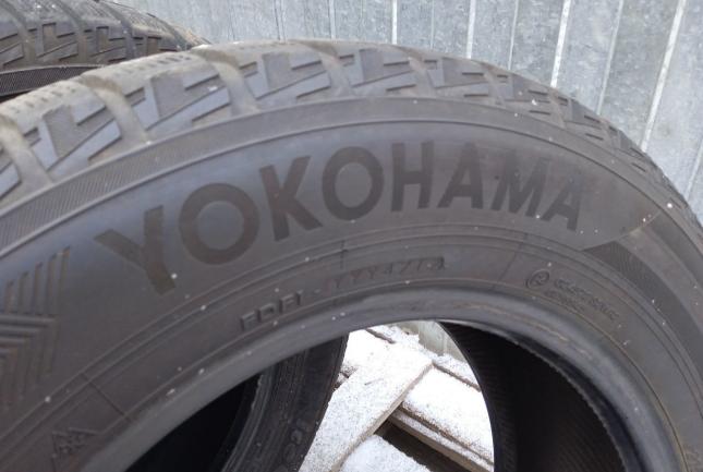 Yokohama Ice Guard IG50 215/60 R16