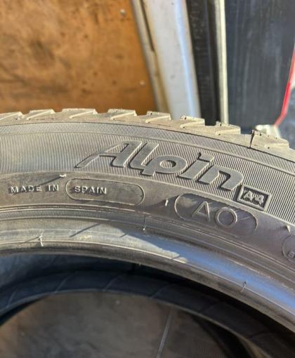 Michelin Alpin A4 205/50 R17