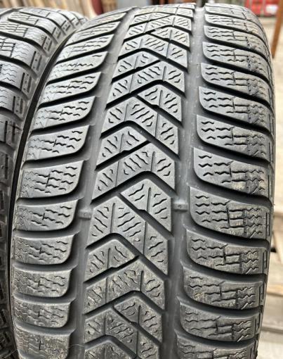 Pirelli Winter Sottozero 3 205/50 R17