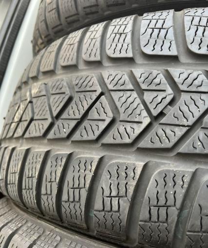 Pirelli Winter Sottozero 3 235/55 R17