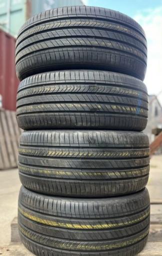 Kumho Majesty 9 Solus TA91 225/40 R19 и 255/35 R19