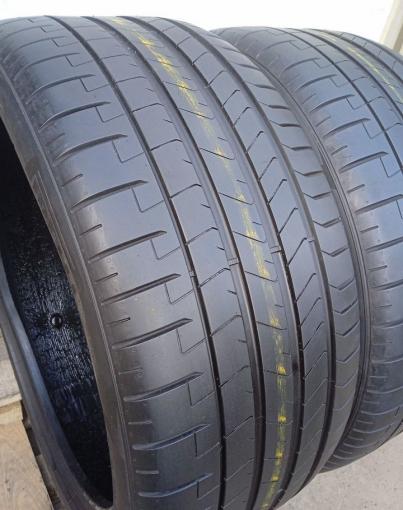 Pirelli P Zero PZ4 285/35 R21