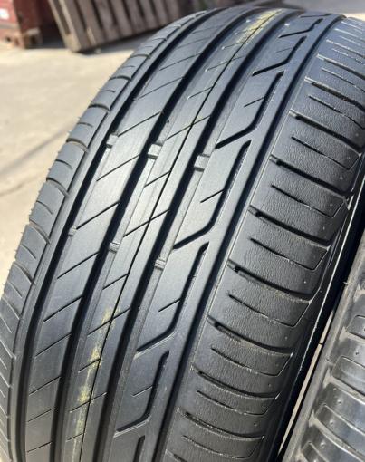 Bridgestone Turanza T001 215/60 R16