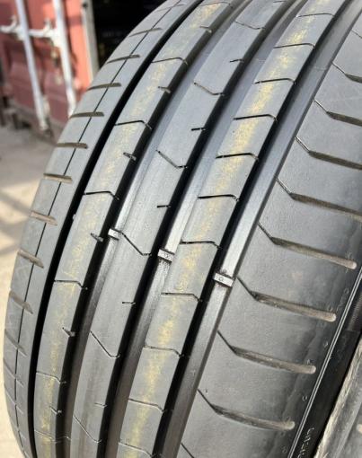 Pirelli P Zero PZ4 245/45 R19