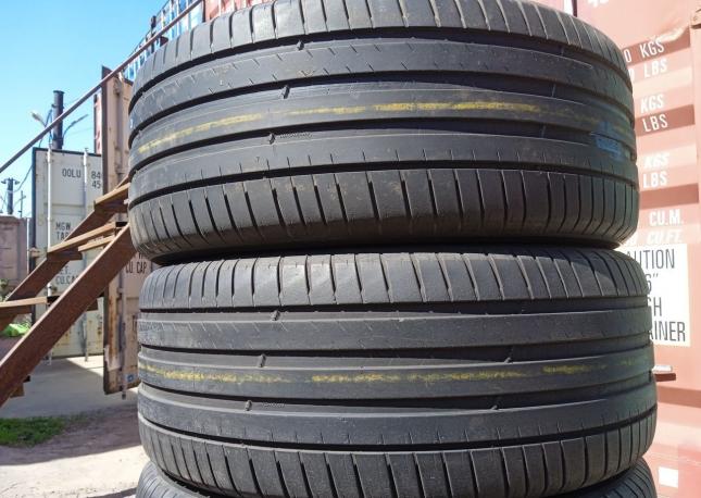 Michelin Pilot Sport 4 SUV 275/45 R21