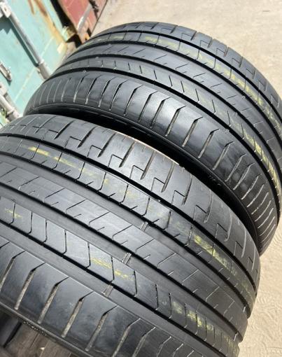 Pirelli P Zero PZ4 285/30 R21