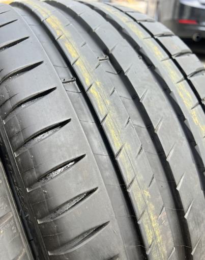 Michelin Pilot Sport 4 235/40 R18