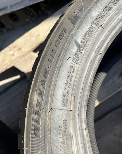 Bridgestone Blizzak LM-001 245/50 R19