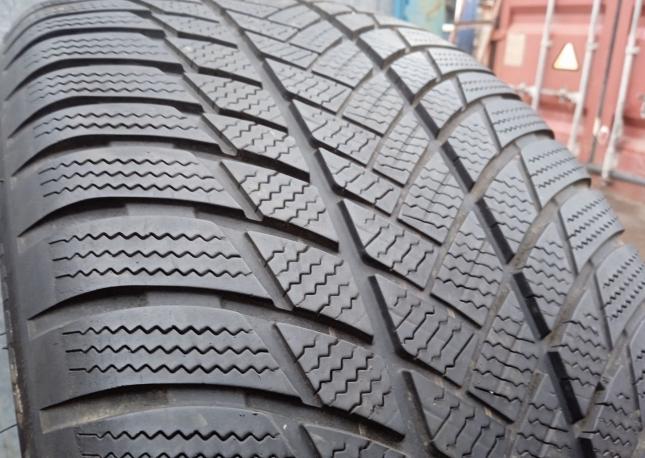 Bridgestone Blizzak LM-001 275/45 R20