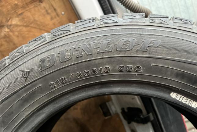 Dunlop Winter Maxx WM01 215/60 R16