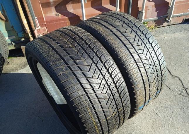 Pirelli Scorpion Winter 325/35 R22