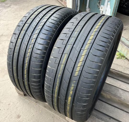 Pirelli P Zero PZ4 255/40 R19