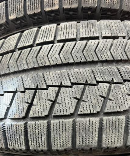 Bridgestone Blizzak VRX 215/60 R16