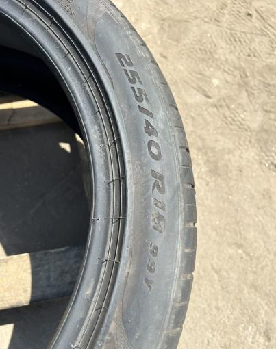 Pirelli P Zero PZ4 255/40 R18