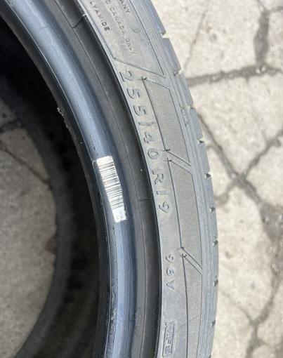 Dunlop SP Sport Maxx GT 255/40 R19