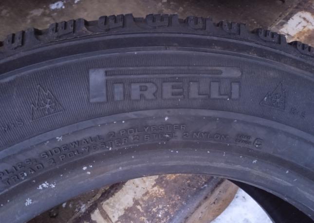 Pirelli Chrono Winter 215/60 R16C