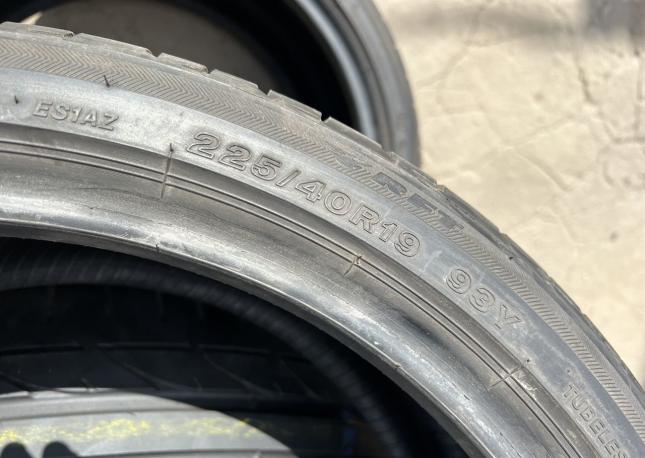 Bridgestone Potenza S001 225/40 R19