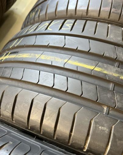 Pirelli P Zero PZ4 275/40 R21