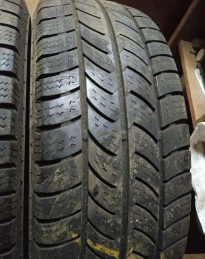 Continental VancoWinter 2 195/65 R16C