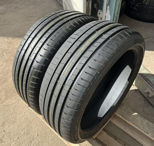 Pirelli P Zero PZ4 225/40 R19