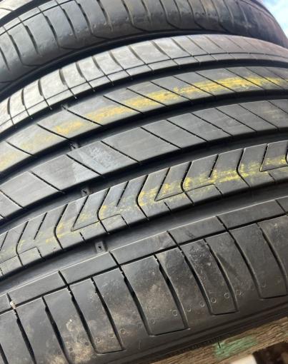 Kumho Majesty 9 Solus TA91 225/40 R19 и 255/35 R19