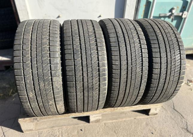 Bridgestone Blizzak VRX2 245/50 R18