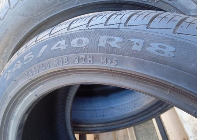 Pirelli Cinturato P7 All Season 245/40 R18