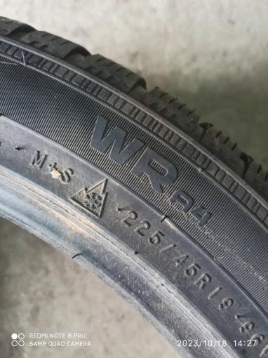 Шины Nokian Tyres WR A4 зимние нешипованные