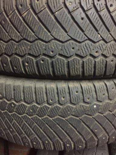 Шины 225/65 R17 Continental  зимние шипованные