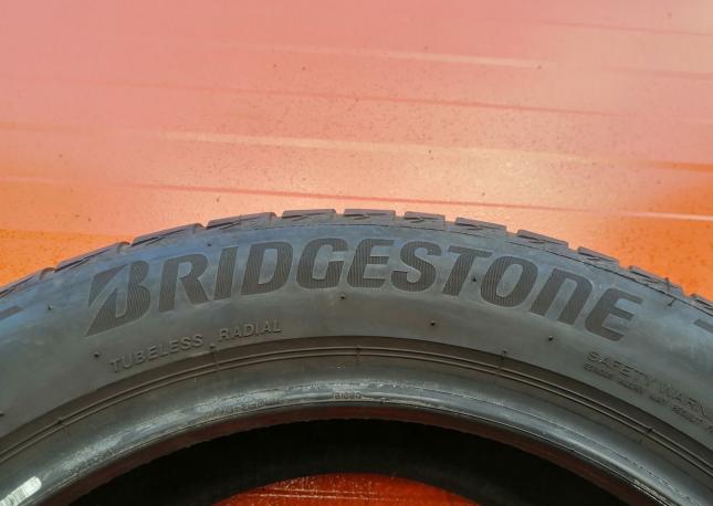 Bridgestone Turanza T005 215/55 R17 94V