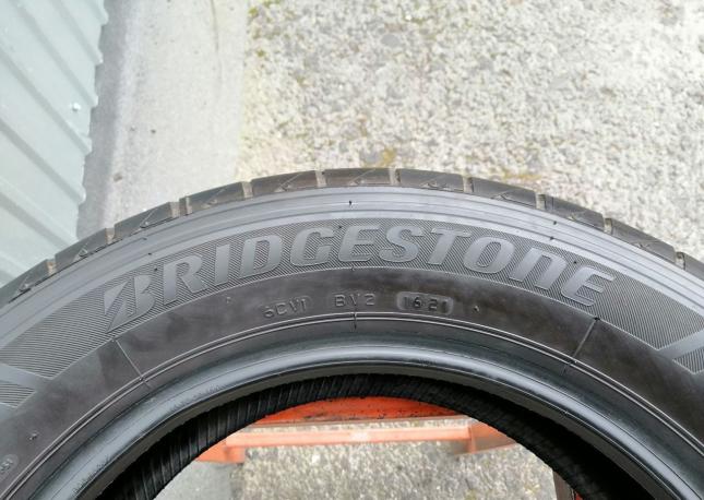Bridgestone Duravis R410 215/60 R16C 103T