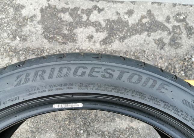 Bridgestone Potenza S001 225/45 R19 50S