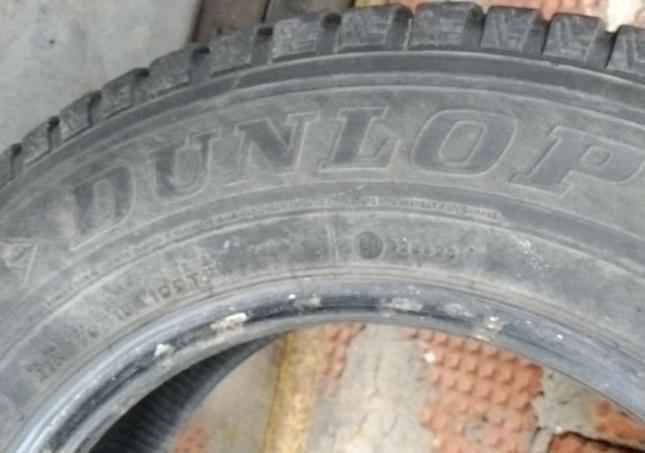 Автошина Dunlop SP Winter Ice 01 215/70 R16