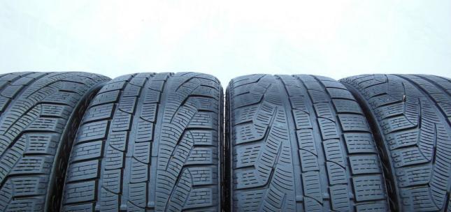 Pirelli Winter Sottozero 210 Serie II 245/45 R17 99H