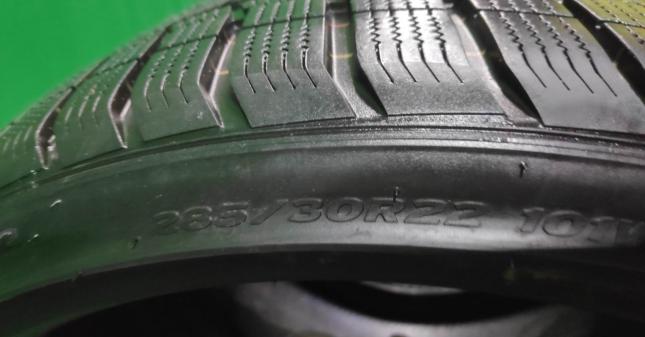 Hankook Winter I&#39;Cept Evo2 W320 285/30 R22 101W
