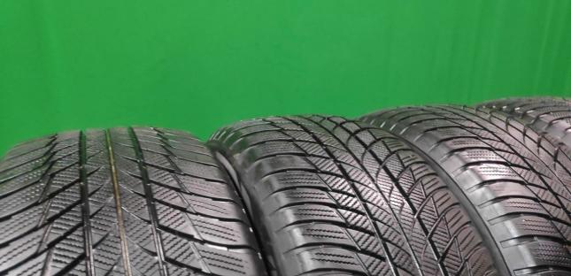 Bridgestone Blizzak LM-001 245/50 R19
