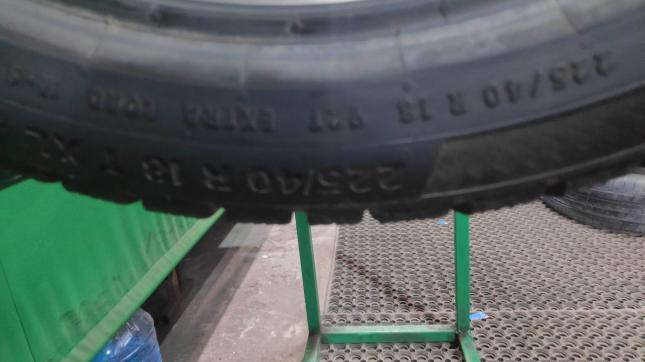 225/40 R18 Continental ContiVikingContact 6 зимние нешипованные